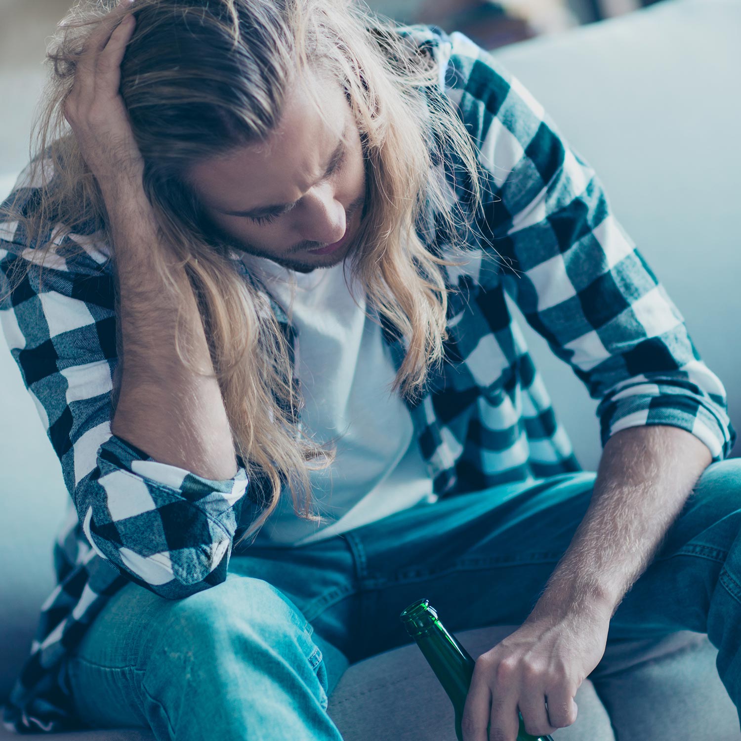 Hur hjälper jag någon sluta dricka?